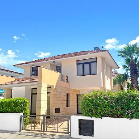 Villa Alba With Beach Access Larnaca Exteriér fotografie