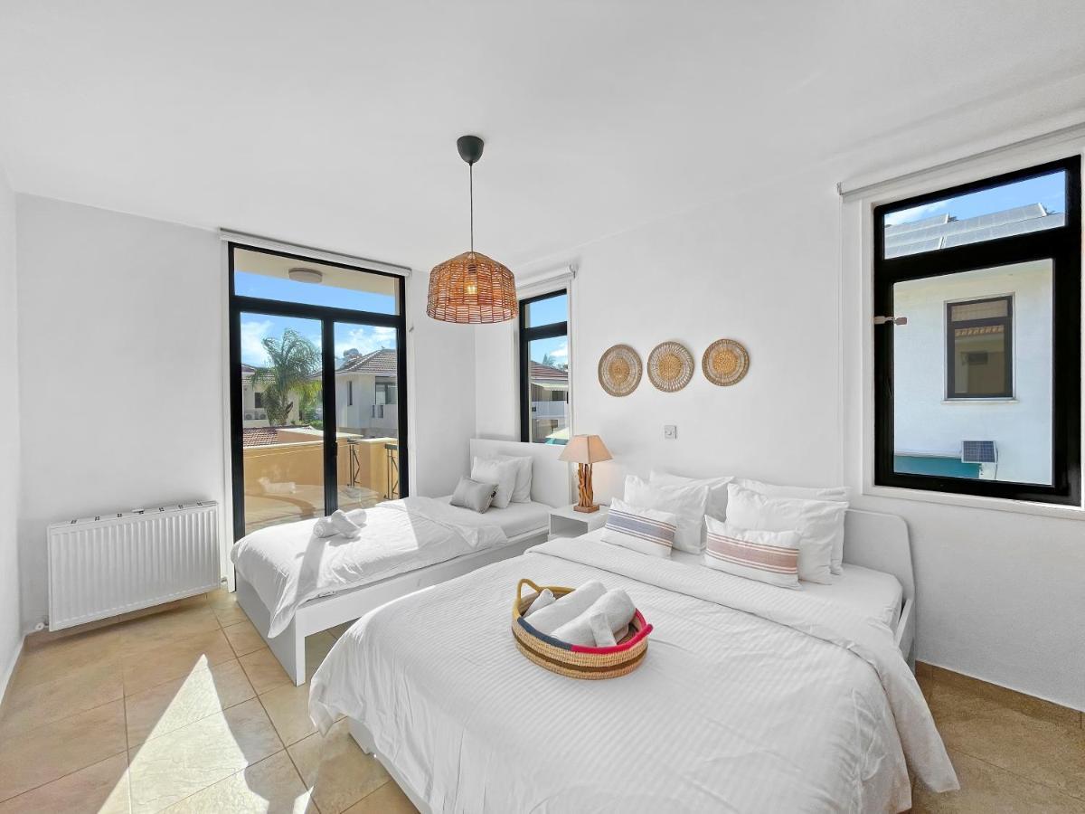 Villa Alba With Beach Access Larnaca Exteriér fotografie